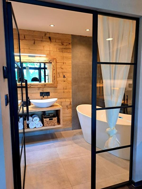 Hotel Kouty - Lesni Apartmany Ledeč nad Sázavou Exteriér fotografie